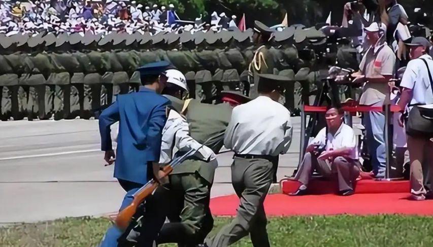 阅兵出现重大失误?导弹挂反、字打错,央视曝真相,涉及82名英烈